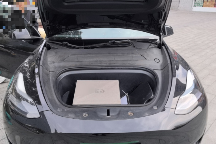 特斯拉 Model Y 2022款 改款 后轮驱动版局部细节24