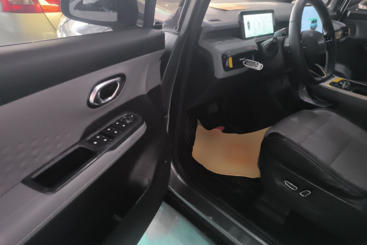 埃安 AION Y 2021款 70 科技活力版中控内饰20