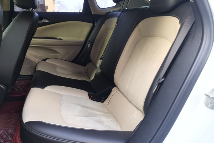 别克 威朗 2018款 三厢 15S 自动领先型中控内饰21