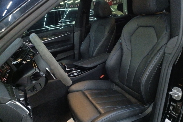 宝马6系GT 2020款 630i M运动套装局部细节19