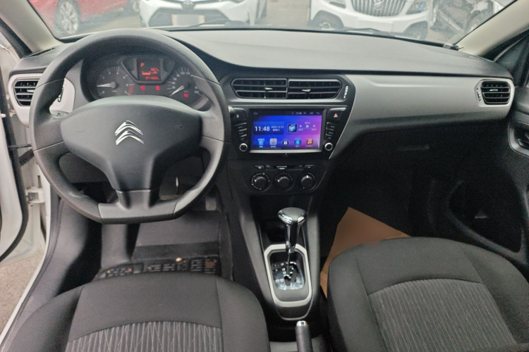 雪铁龙 爱丽舍 2016款 1.6L 自动时尚型中控内饰12