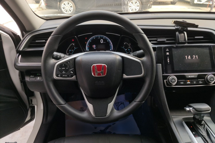 本田 思域 2016款 220TURBO CVT豪华版中控内饰13