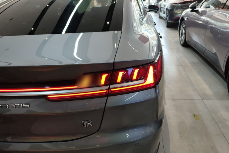 比亚迪 汉 2020款 EV 超长续航版豪华型车身外观9