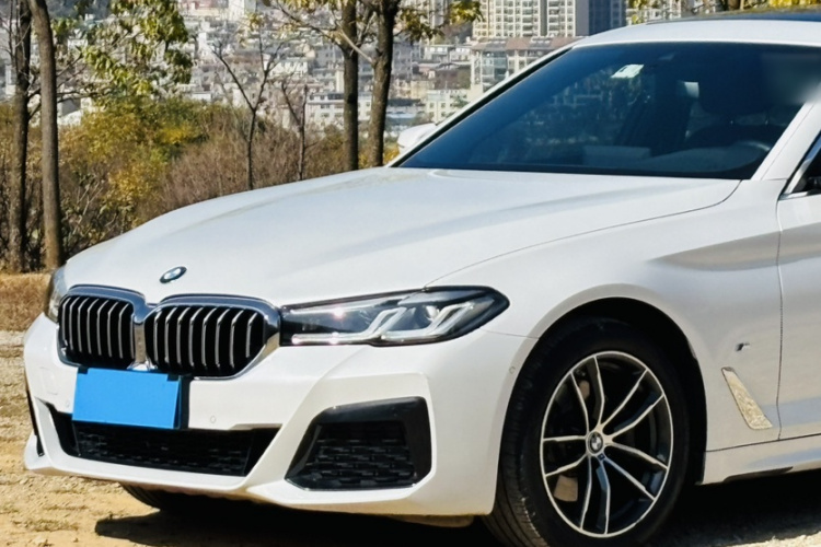 宝马5系 2021款 改款 525Li M运动套装车身外观6002