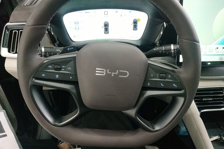 比亚迪 宋PLUS新能源 2025款 DM-i 智驾版 160KM 旗舰型局部细节13