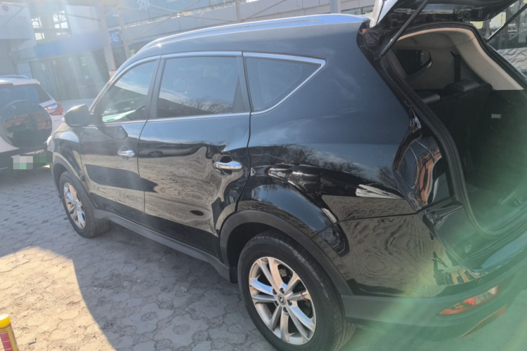 东风风光 风光580 2021款 改款 ☆星版 1.8L 手动精英型车身外观4