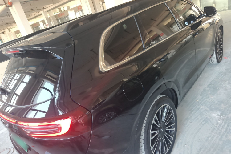 鸿蒙智行 问界M7 2024款 1.5T 智驾后驱Ultra版 5座车身外观6005