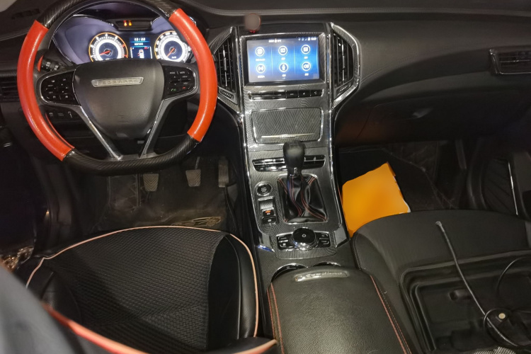 猎豹汽车 猎豹CS9 2017款 1.5L 手动风尚型中控内饰12