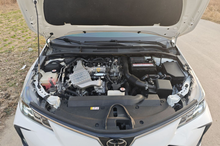 丰田 卡罗拉 2019款 1.2T S-CVT GL-i精英版机舱底盘24