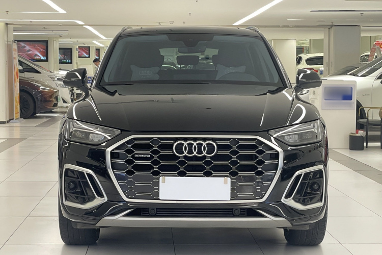 奥迪Q5L 2022款 改款 40T 豪华动感型车身外观6003