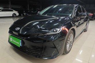 丰田 凯美瑞 2024款 双擎 2.0HE 精英版