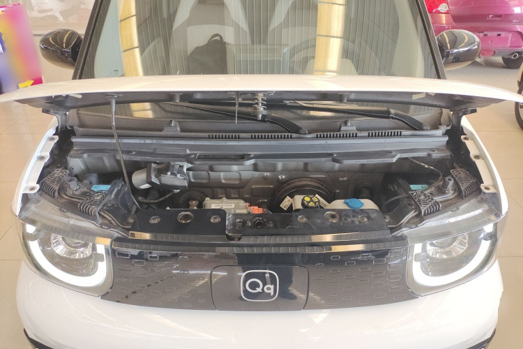 奇瑞 QQ冰淇淋 2024款 205km 圣代Pro机舱底盘24