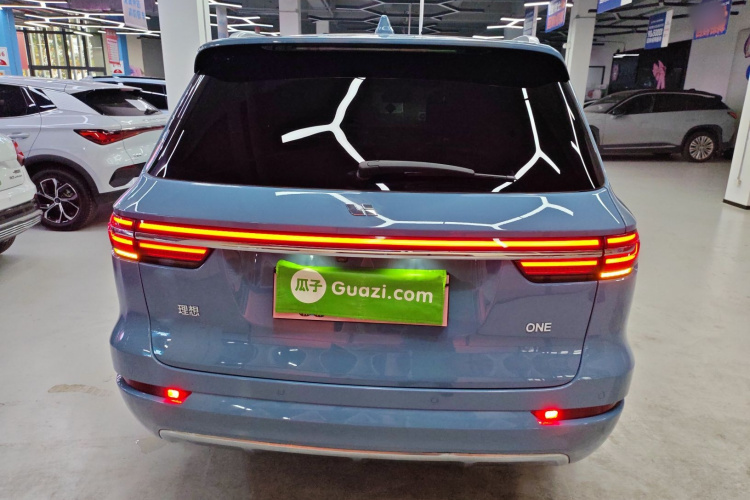 理想汽车 理想ONE 2021款 增程6座版车身外观6