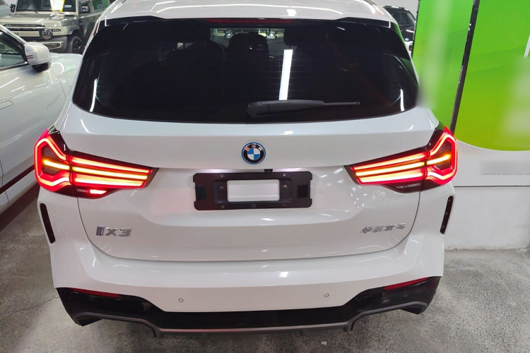 宝马iX3 2022款 改款 领先型车身外观6005