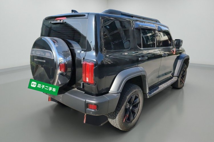 坦克300 2021款 越野版 2.0T 挑战者车身外观7