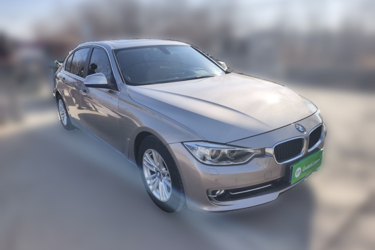 宝马3系 2015款 320Li 超悦版时尚型车身外观3
