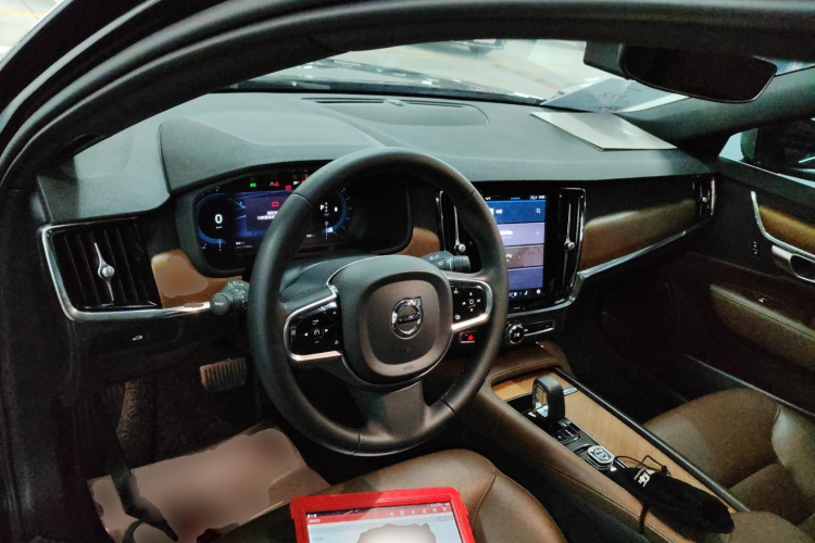 沃尔沃S90 2023款 B5 智逸豪华版中控内饰7002