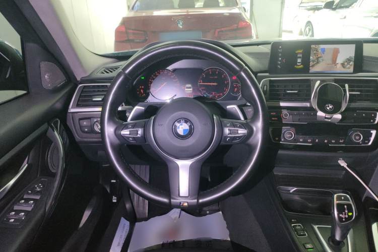 宝马3系 2019款 320Li M豪华套装中控内饰13