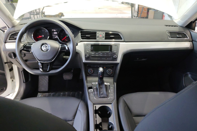 大众 凌渡 2017款 230TSI DSG风尚版中控内饰7002