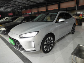 鸿蒙智行 问界M5 2022款 增程四驱性能版