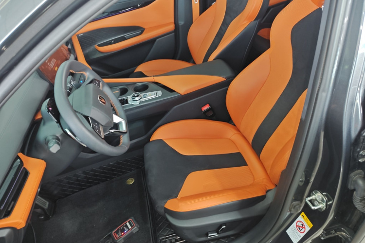 长安UNI-V 2023款 2.0T 领速版局部细节19