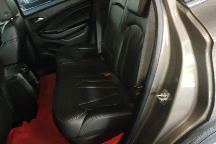 别克 昂科威 2019款 20T 两驱精英型 国V中控内饰21