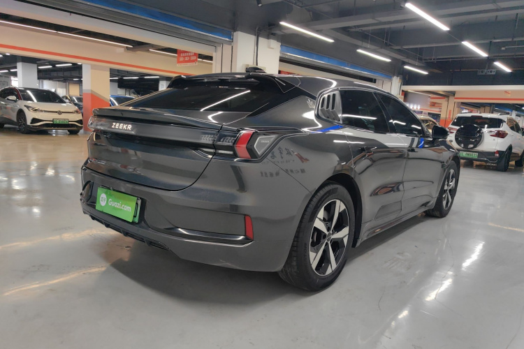 极氪001 2022款 超长续航单电机 WE版车身外观6004