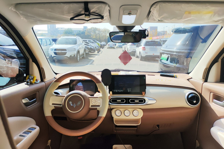 五菱汽车 宏光MINIEV 2025款 四门版 臻享+款中控内饰12