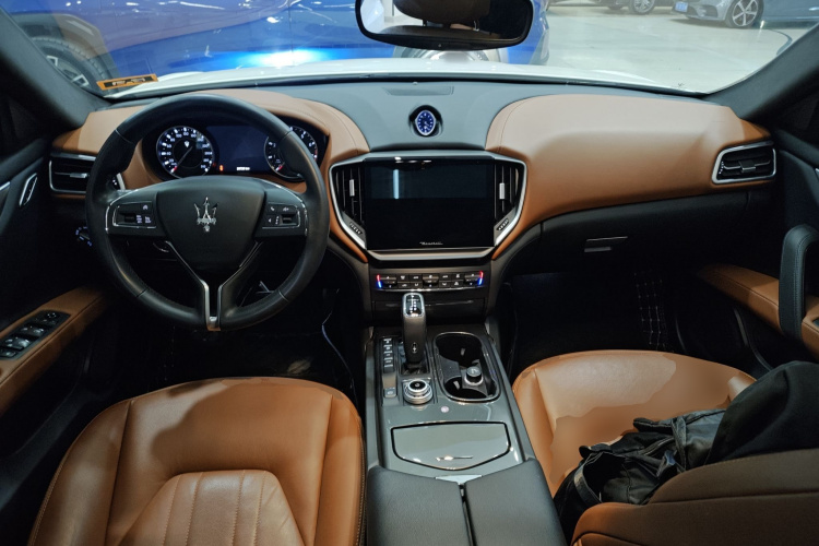 玛莎拉蒂 Ghibli 2022款 2.0T GT锋芒版中控内饰12