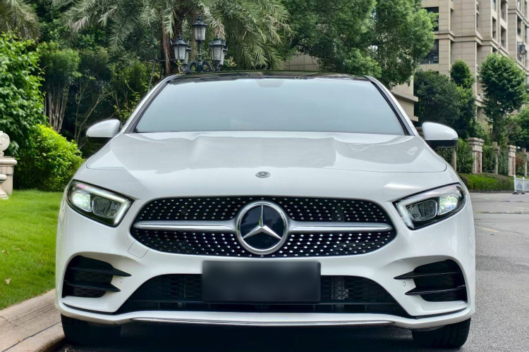 奔驰A级 2021款 A 200 L 运动轿车动感型车身外观6006