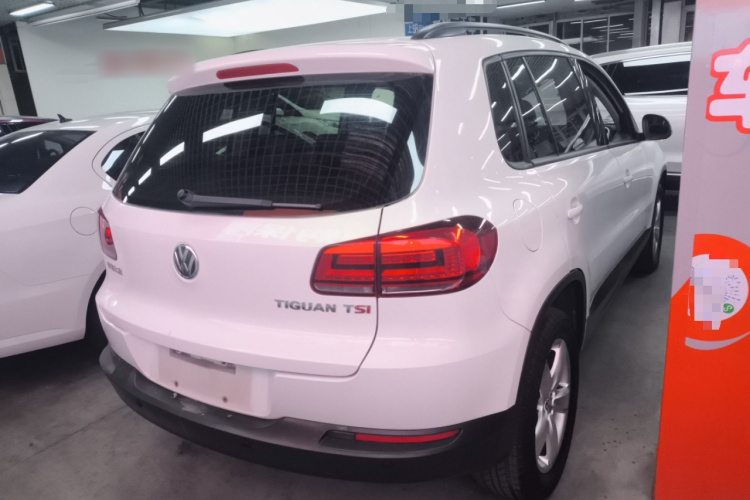 大众 途观 2013款 1.8TSI 自动两驱舒适版车身外观7