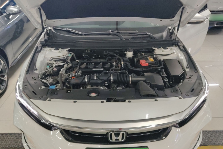 本田 英仕派 2022款 260TURBO 精悦版机舱底盘24