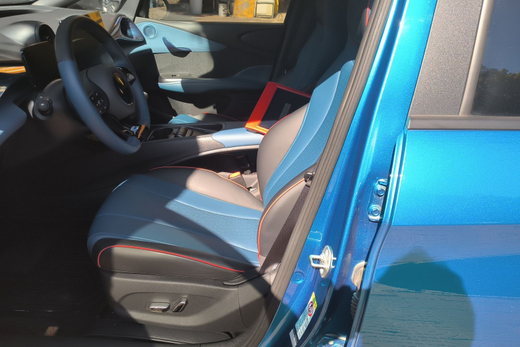 比亚迪 海豚 2021款 405km 时尚版中控内饰19