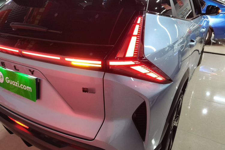 吉利汽车 博越 2024款 1.5TD 智尊版车身外观9