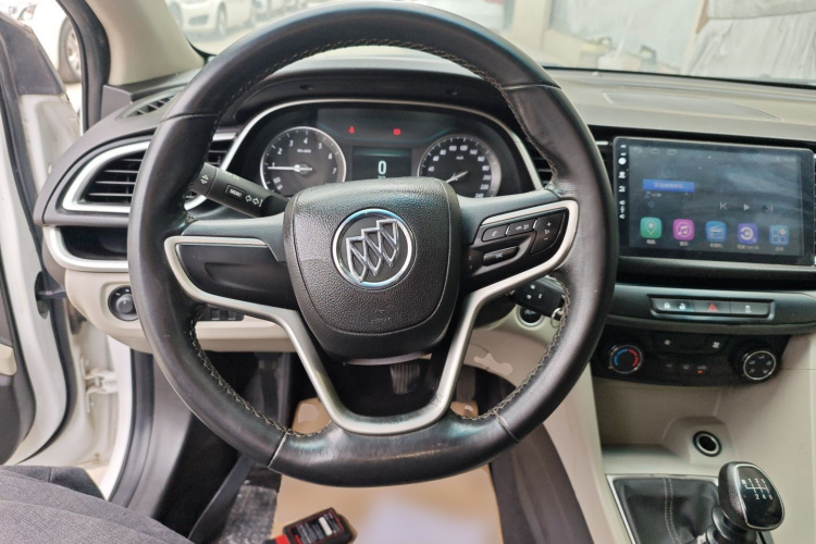 别克 英朗 2018款 15T 手动精英型 国V中控内饰13