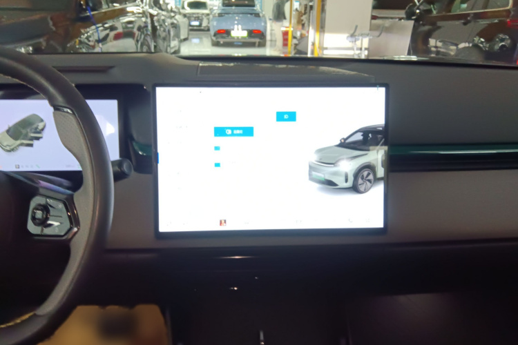 领克08 EM-P 2025款 220km 四驱性能Halo局部细节16