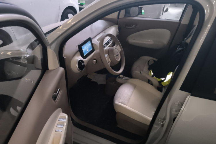 五菱汽车 宏光MINIEV 2025款 四门版 进阶款中控内饰20