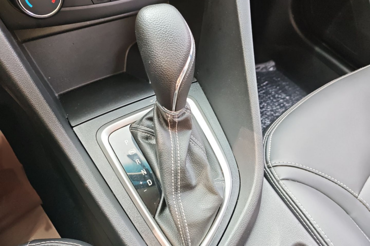 别克 英朗 2021款 改款 典范 1.5L 自动进取型局部细节18