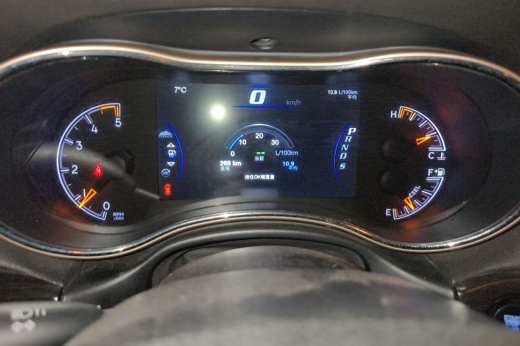 Jeep 大切诺基(进口) 2014款 3.0TD 柴油 舒享导航版局部细节14