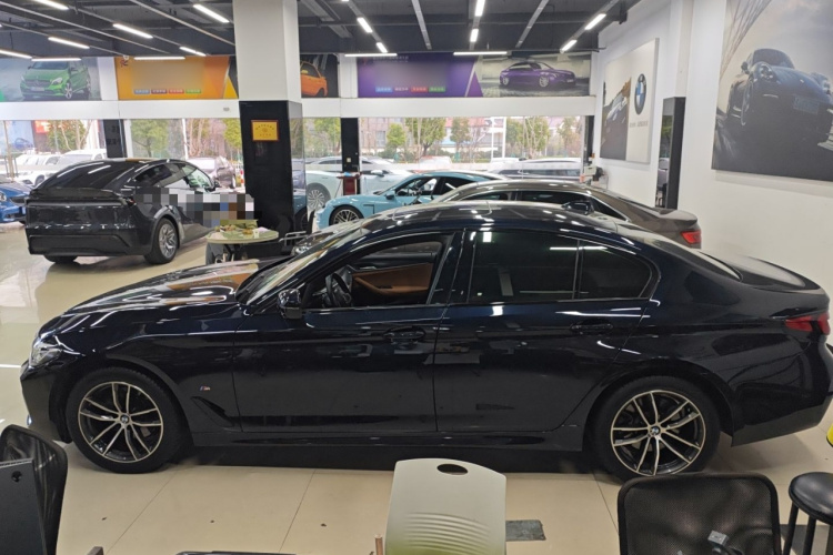 宝马5系(进口) 2021款 525i M运动套装车身外观6003