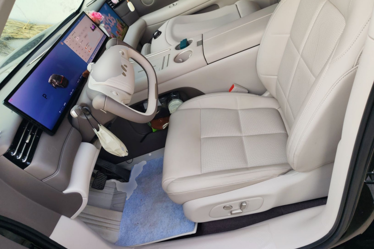 智己汽车 智己LS6 2026款 纯电 Max中控内饰19