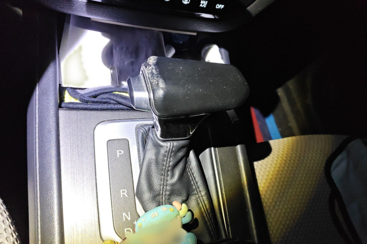 长安CS35PLUS 2021款 荣耀百万版 1.6L CVT精英版局部细节18