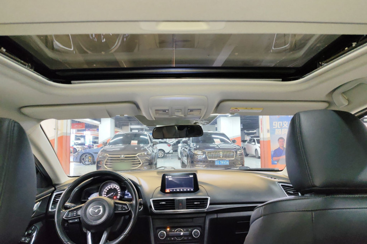 马自达3 昂克赛拉 2017款 三厢 2.0L 自动尊贵型 国V中控内饰22