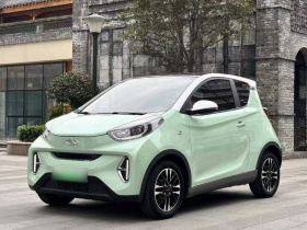 奇瑞 小蚂蚁 2022款 甜粉款 半糖版 三元锂 30kW 301km