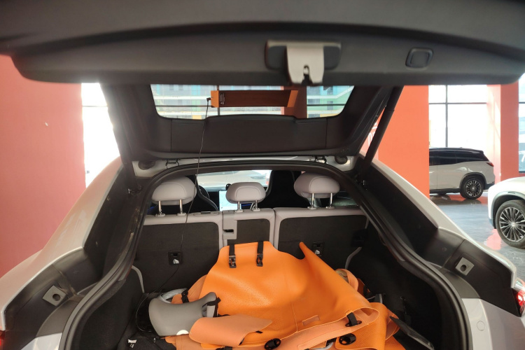 蔚来EC6 2023款 75kWh机舱底盘23