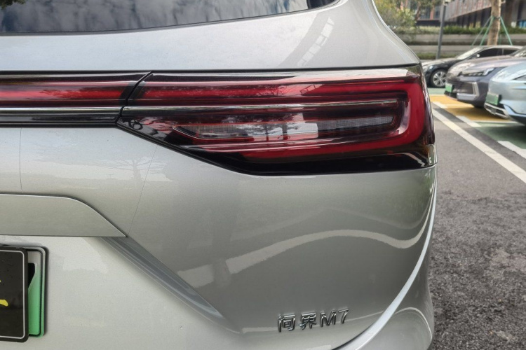 鸿蒙智行 问界M7 2024款 1.5T 智驾后驱Max版 5座车身外观6010