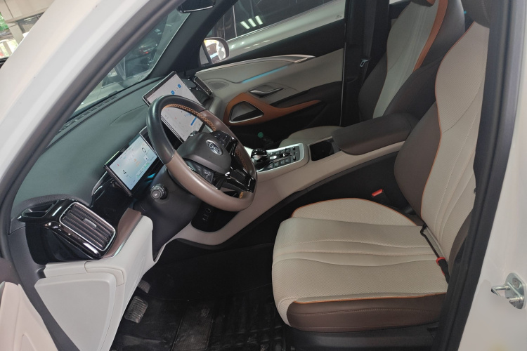 比亚迪 宋Pro新能源 2023款 冠军版 DM-i 110KM卓越型中控内饰19