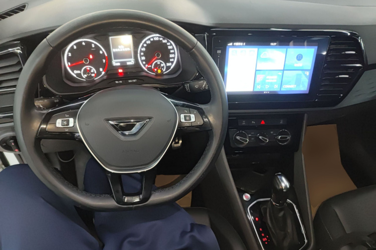 捷达VS7 2020款 1.4T 自动悦享型中控内饰7002