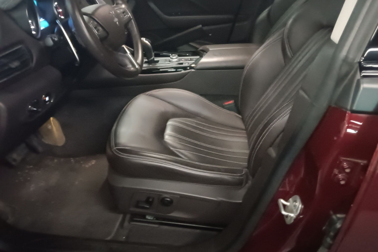 玛莎拉蒂 Levante 2016款 3.0T 标准型中控内饰19