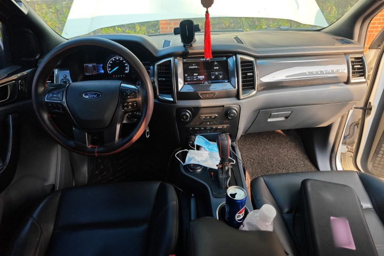 福特 撼路者 2016款 2.0T 汽油自动四驱旗舰版中控内饰12